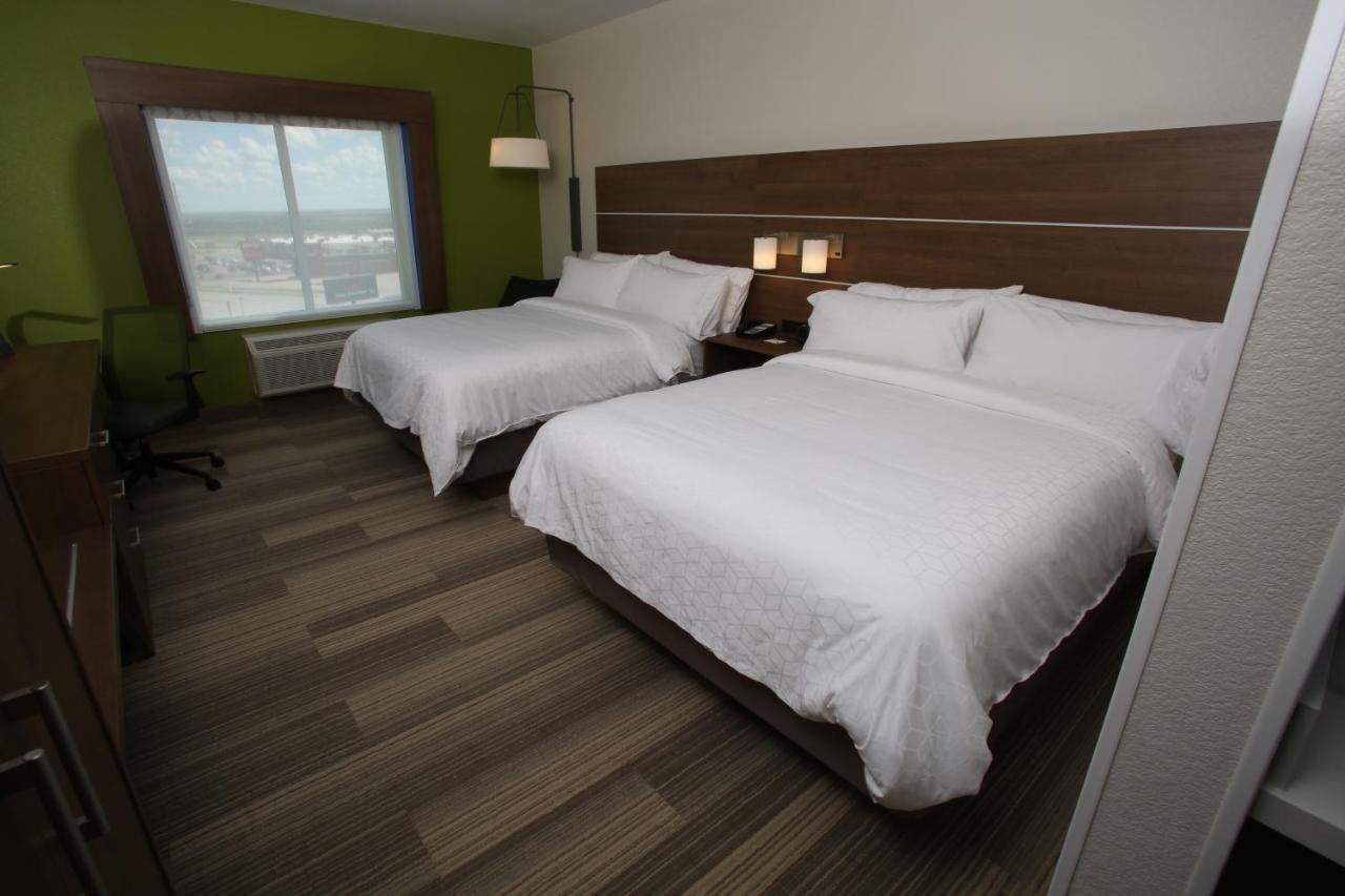 Holiday Inn Express Hotel And Suites Lincoln Airport By Ihg Exterior photo