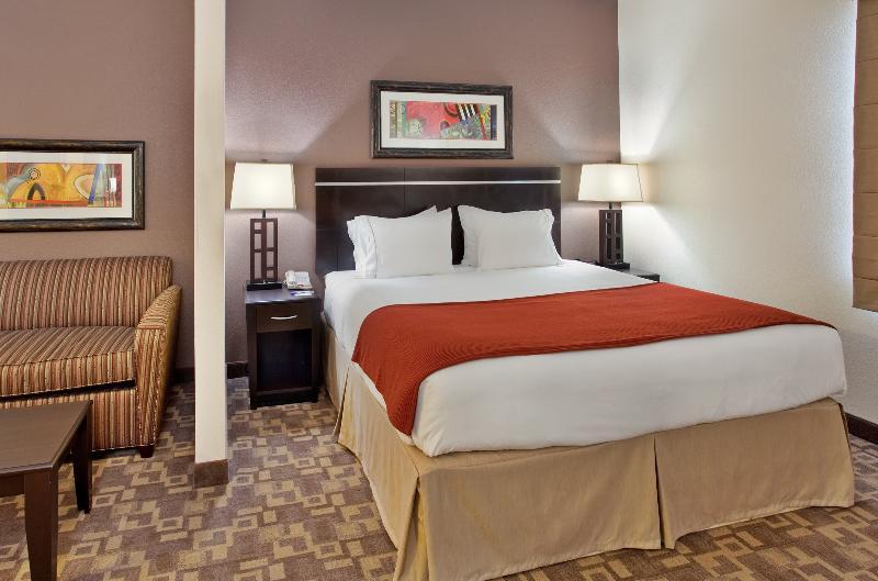 Holiday Inn Express Hotel And Suites Lincoln Airport By Ihg Exterior photo