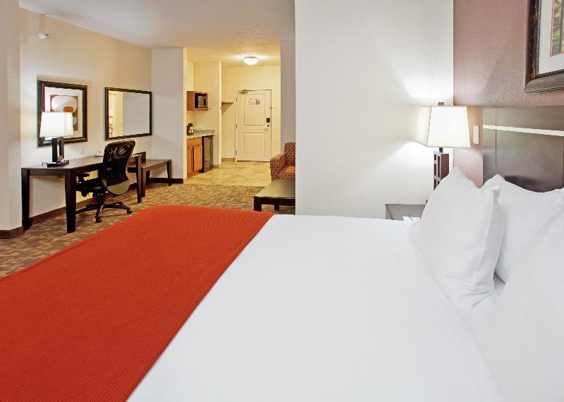Holiday Inn Express Hotel And Suites Lincoln Airport By Ihg Exterior photo